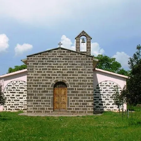 Nuraghe Ruiu & Semesterbostad *